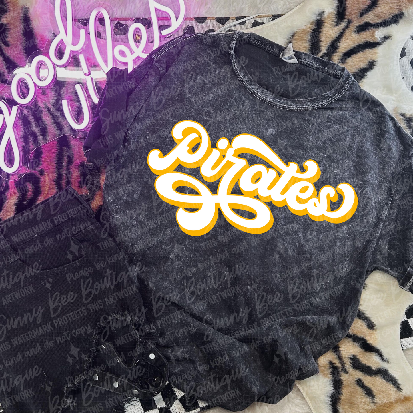 Pirates Retro T-Shirt