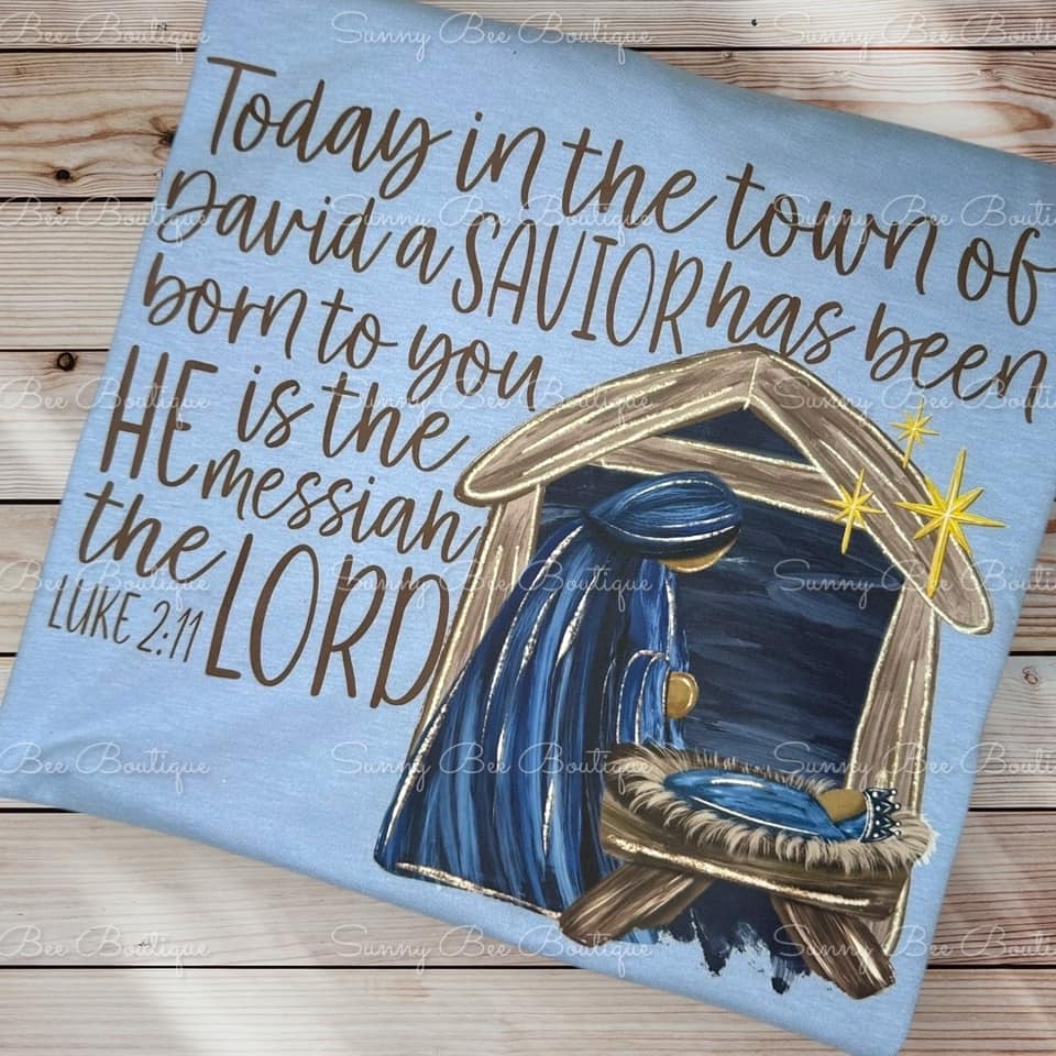A Savior has been born to you size medium tee