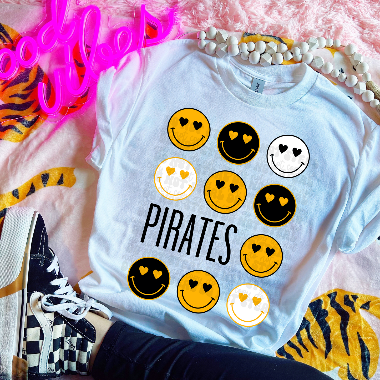 Pirates Smiley - 8