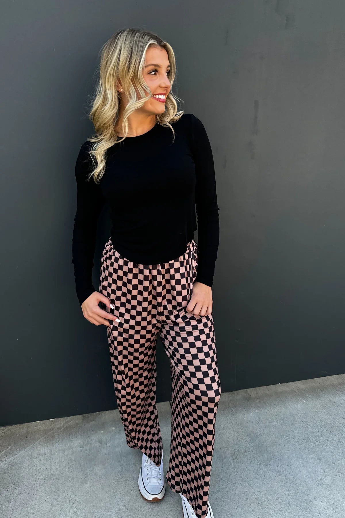 ELENA CURVE HEM RIBBED TOP