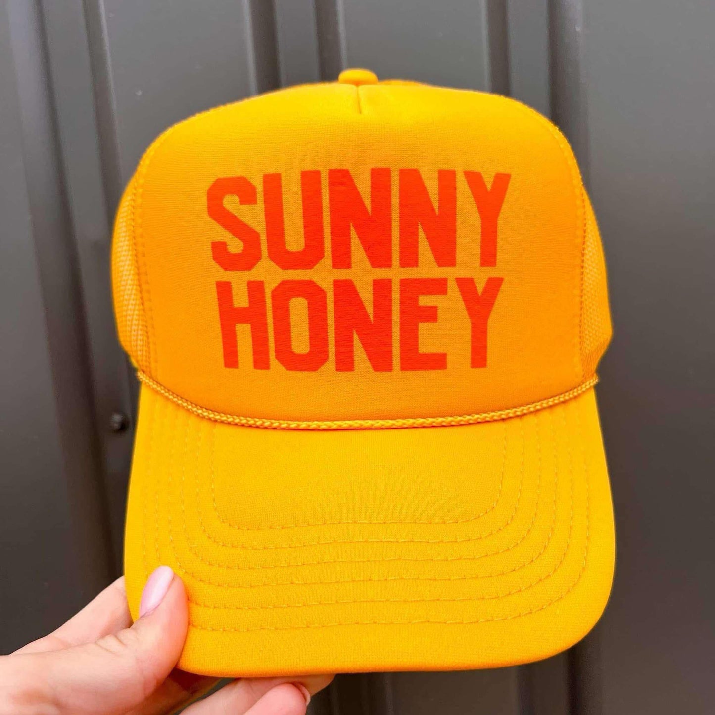 SUNNY HONEY Trucker Hat
