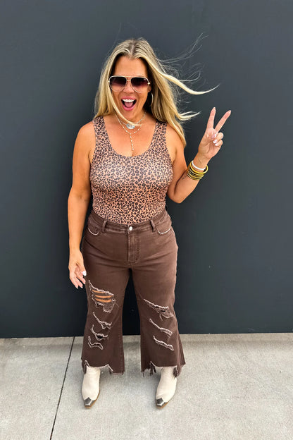 BROWN URBAN DISTRESSED CROP JEAN SIZE 13